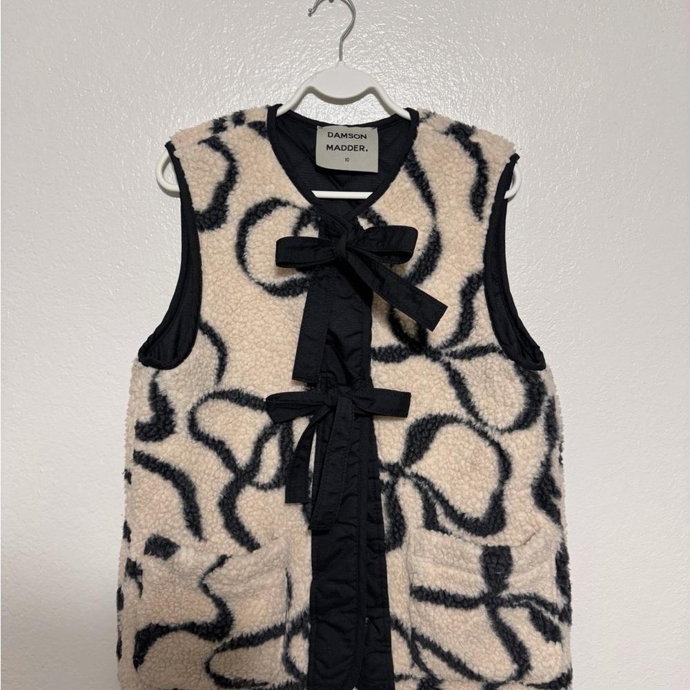 Damson Madder Marta Borg Gilet - Bow Sherpa Vest